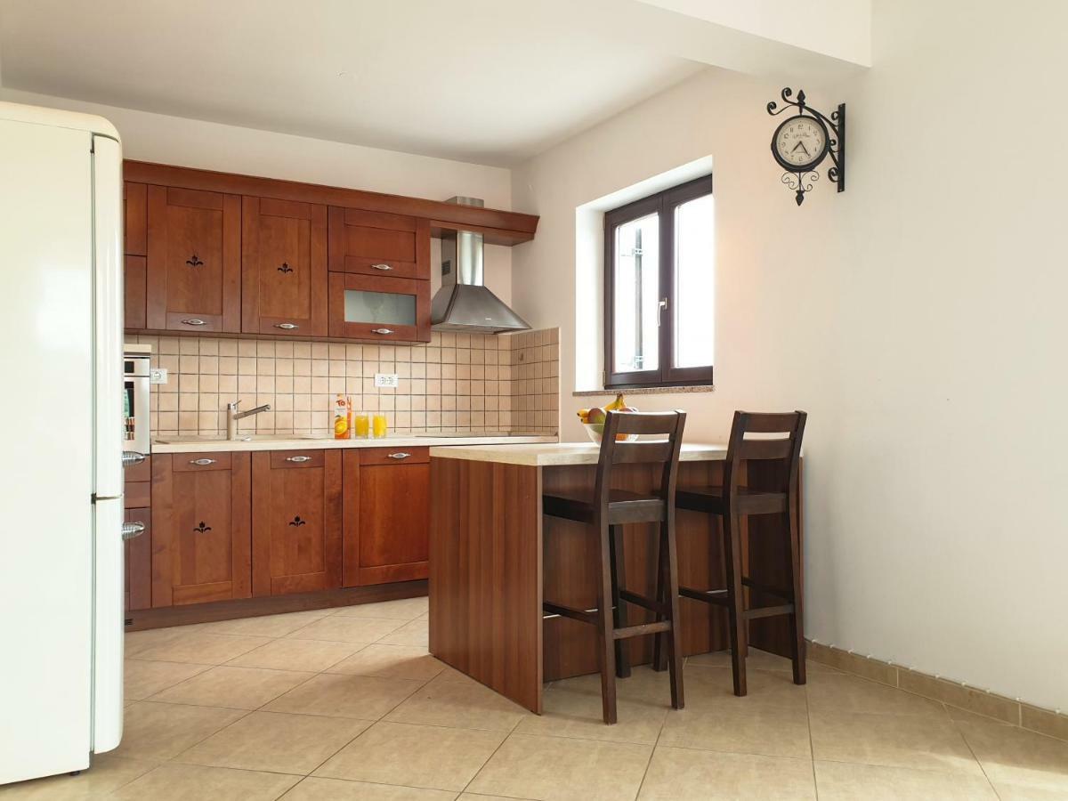Apartment Oliva Yourcroatiaholiday Premantura Ngoại thất bức ảnh
